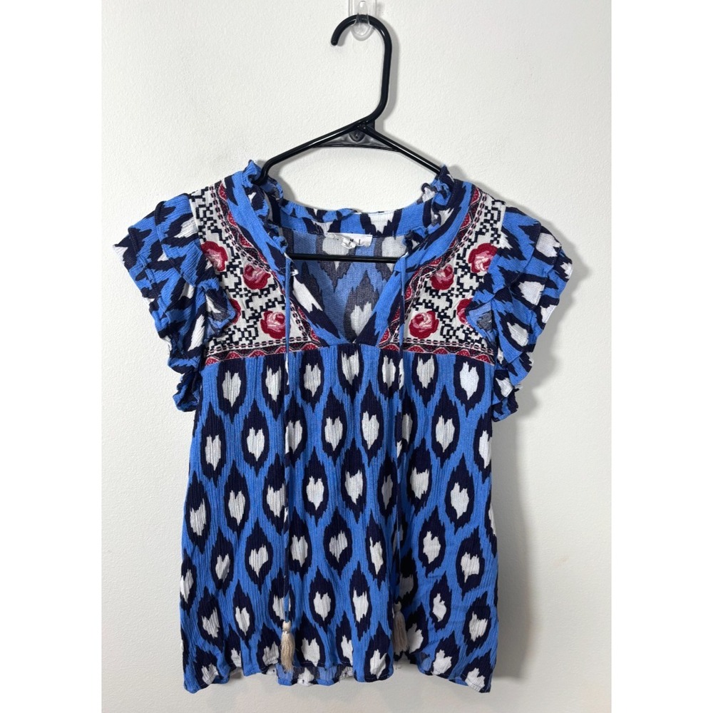 THML Short Sleeve Blouse Size Small Blue and White Print Embroidered Floral